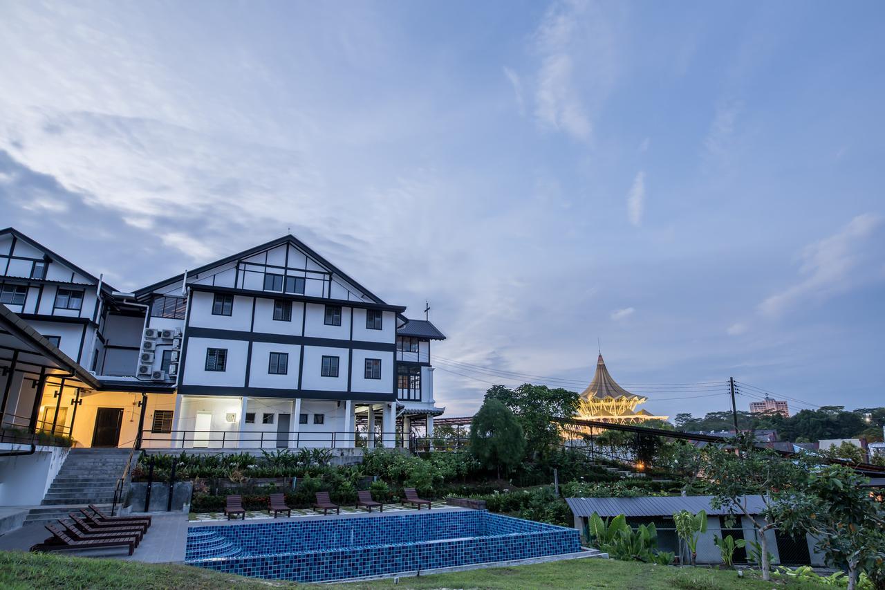 The Marian Boutique Lodging House Kuching Buitenkant foto