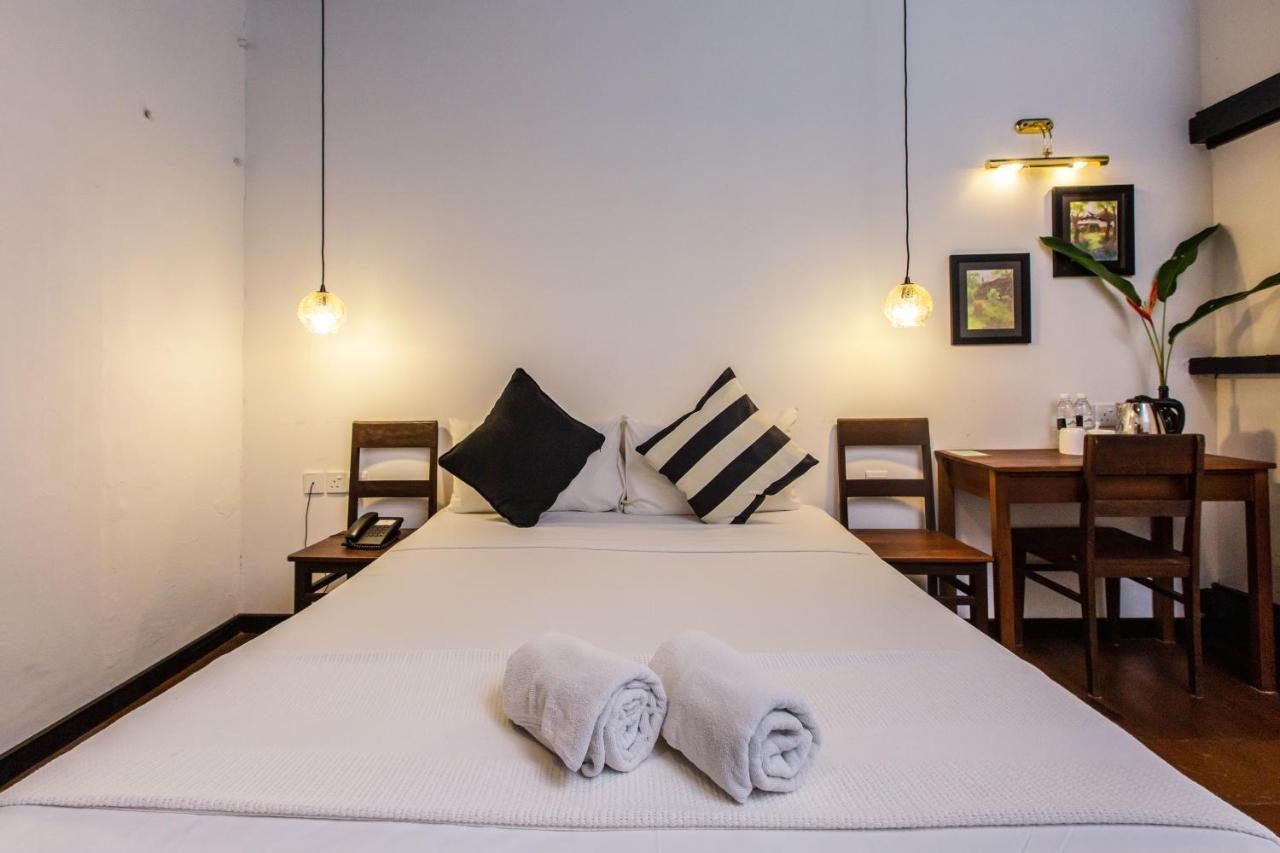 The Marian Boutique Lodging House Kuching Buitenkant foto